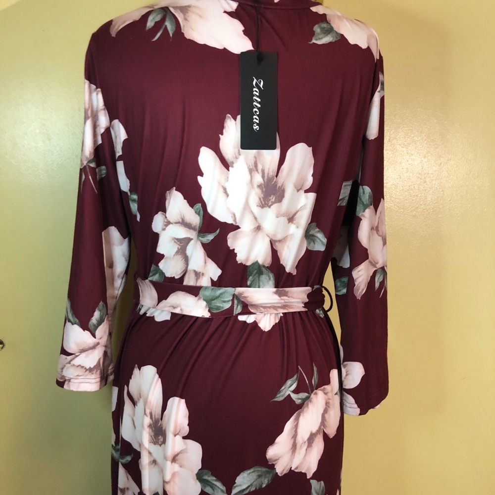 Zattcas Floral Wrap Dress- Burgundy and White - Picture 4 of 9